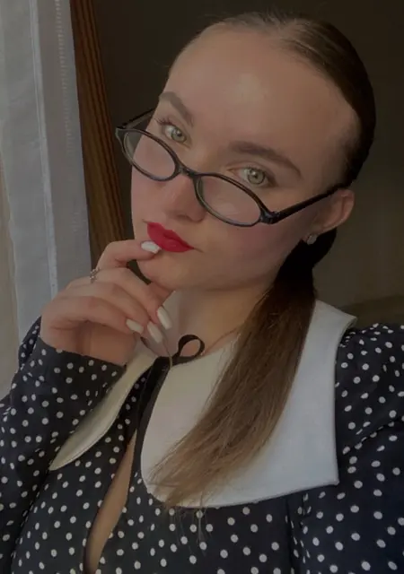 Анастасія з Києва, шукаю на сайті знайомства без зобов'язань