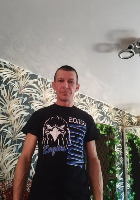 Руслан из Бобруйска, ищу на сайте приятное времяпровождение