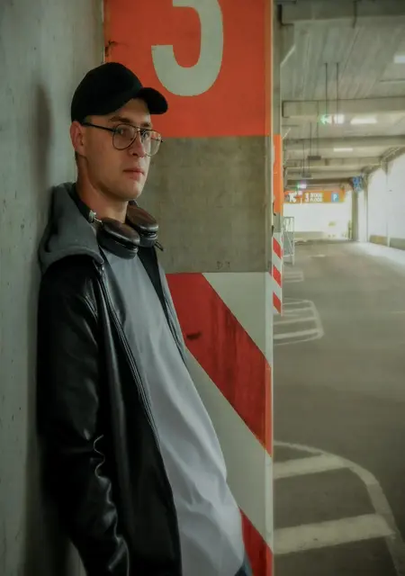 Я Алексей, 21, из Гродно, ищу знакомство для открытые отношения