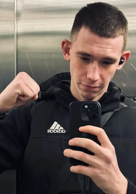 Данил из Парижа, мне 20, познакомлюсь на одну ночь