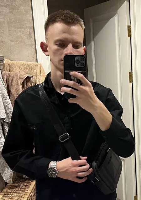 Я Данил, 20, знакомлюсь для открытые отношения в Мелитополе