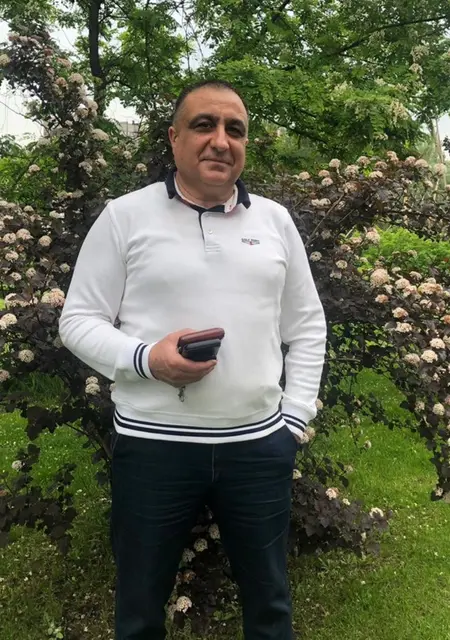 Я Elcin, 44, знакомлюсь для постоянных отношений в Амстердаме