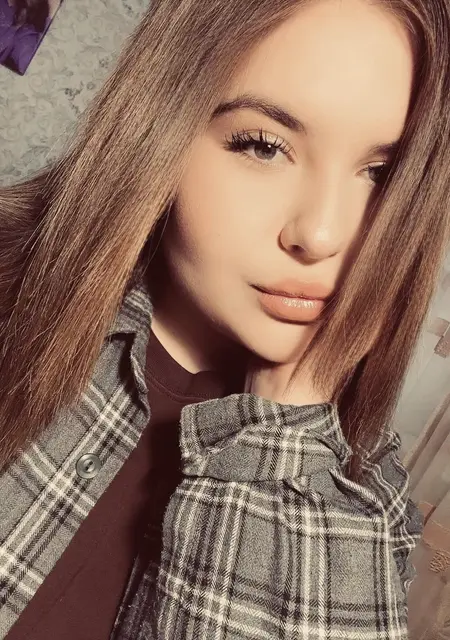 Я Олександра, 20 років, знайомлюсь для дружби у Львові