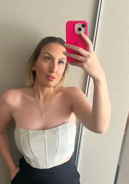 Я Marie, 26, знакомлюсь для дружбы в Бухаресте