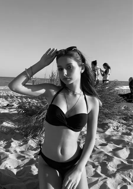 Lina з Київ, шукаю на сайті спілкування