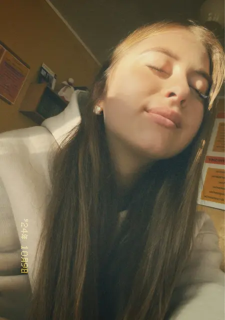 Я Жасміна, 19, из Николаева, ищу знакомство для общения