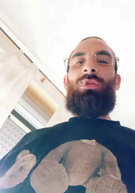 Marco из Рима, мне 26, познакомлюсь для постоянных отношений