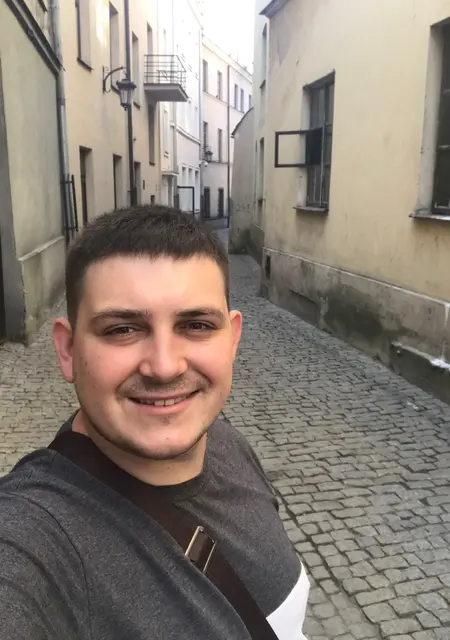 Максим из Мелитополя, ищу на сайте знакомства на одну ночь