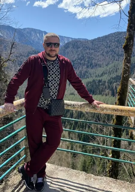 Я Олег, 38, из Душанбе, ищу знакомство для дружбы