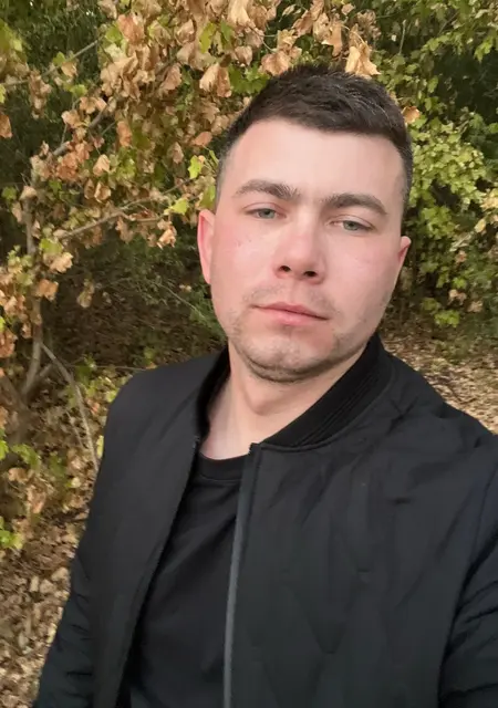 Я Родион, 27, знакомлюсь на одну ночь в Донецке