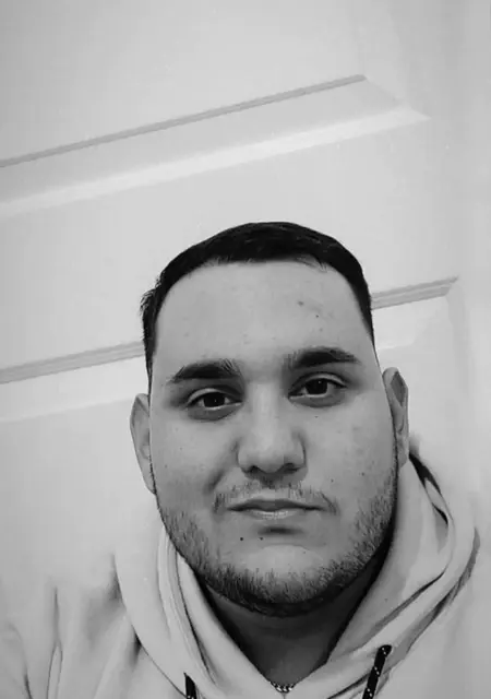 Я Jorge, 22, из Лас-Торрес-де-Котильяс, ищу знакомства без обязательств