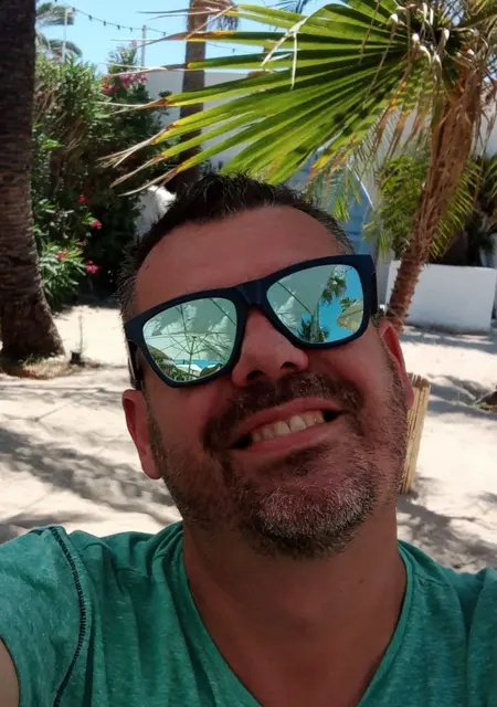 Я Toni, 45, из Лас-пальмас-де-гран-канария, ищу знакомства на одну ночь