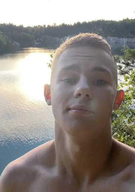 Я Bohdan, 19, из Хемниц, ищу знакомство для совместных путешествий