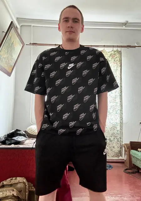 Михаил из Токмака, ищу на сайте знакомства на одну ночь