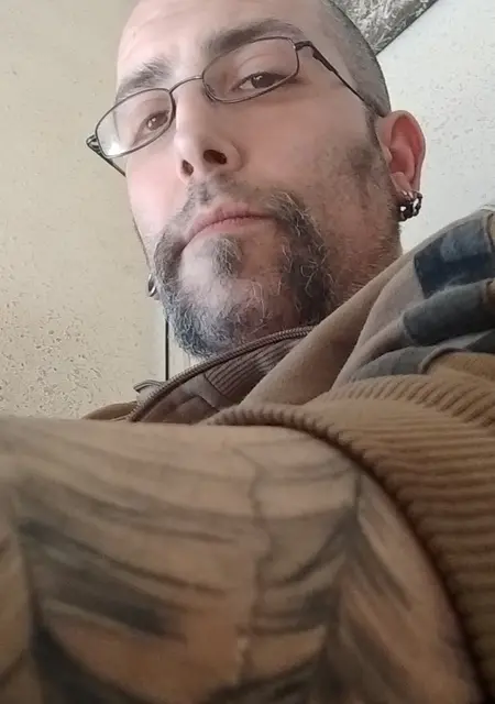 Albert de Terrassa, tengo 47 años, listo para conocer para relación sin ataduras