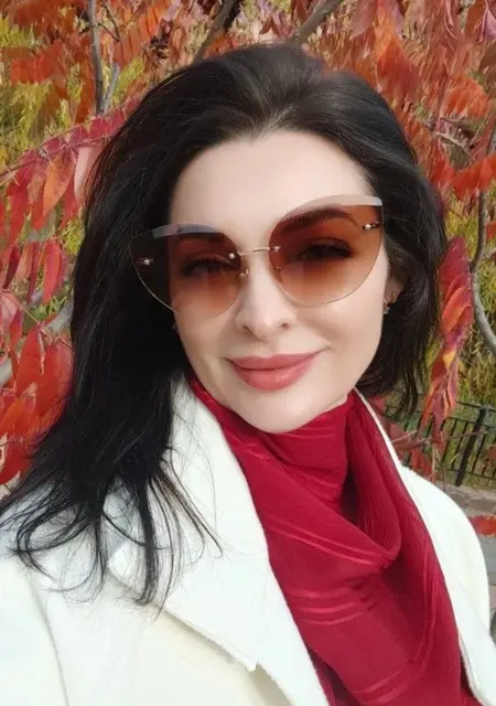 Я Наташа, 30 років, знайомлюсь для вірт у Дніпро