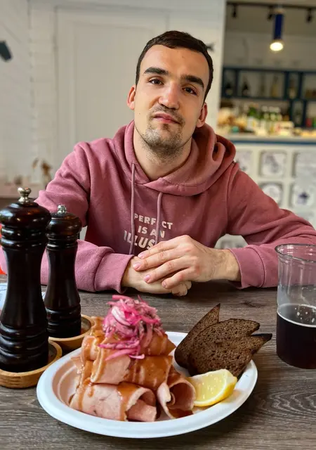 Я Григорий, 28, из Буэнос-айреса, ищу знакомство для приятного времяпровождения