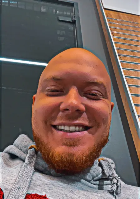 Я Саша, 25 років, знайомлюсь для приємного проведення часу у Мелітополі