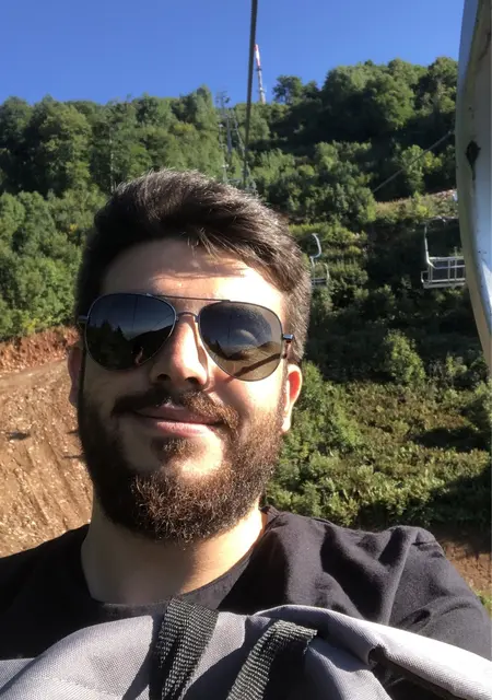 Arif из Анкары, ищу на сайте постоянные отношения