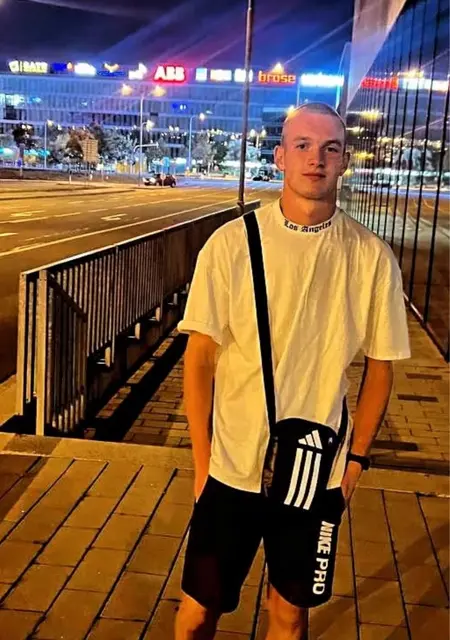 Іван з Івано-Франківська, шукаю на сайті знайомства на одну ніч