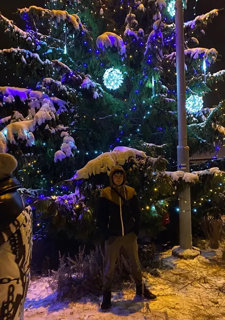 Я Андрій, 20, знакомлюсь для постоянных отношений в Ужгороде