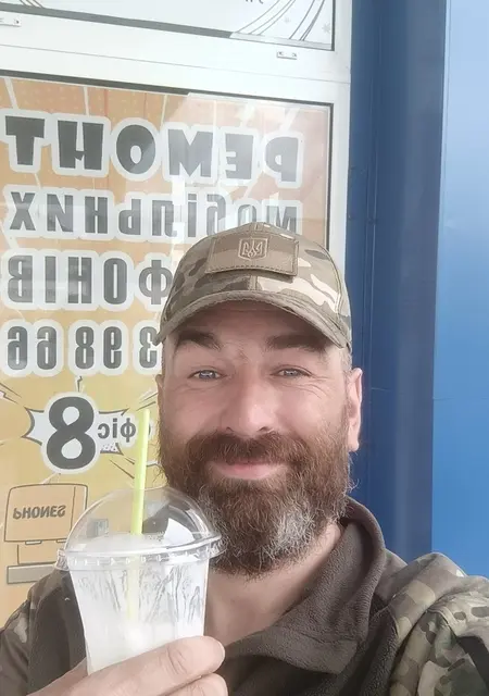 Сергей з Чугуїв, мені 43 років, познайомлюсь на одну ніч