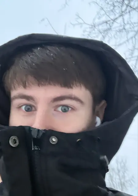 Kirill from Bradford, 18 years old, ready to meet for one-night stand