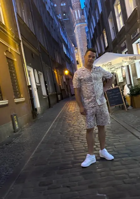 Vitalii из Энсхеде, мне 33, познакомлюсь на одну ночь