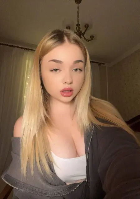 Я Aiyaulm, 21, из Анкары, ищу знакомство для общения