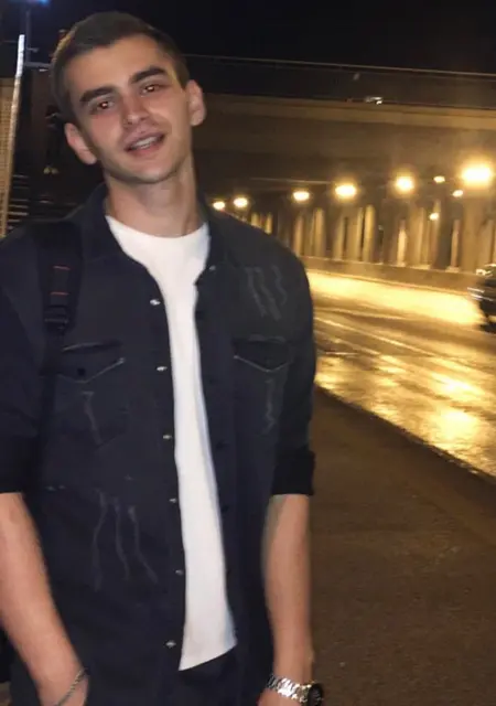 Я Віктор, 25, из Луцка, ищу знакомство для открытые отношения