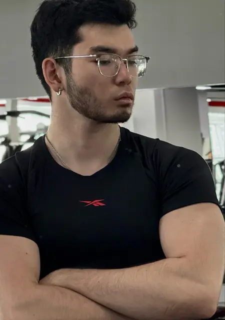 Я Алан, 23, из Астаны, ищу знакомства без обязательств