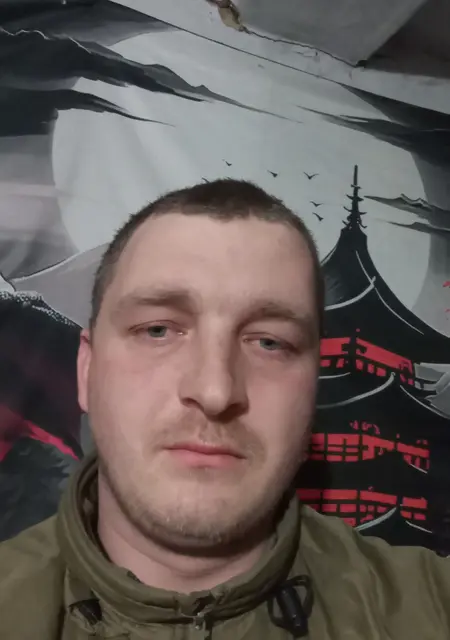 Я Павло, 33, из Сум, ищу знакомство для приятного времяпровождения