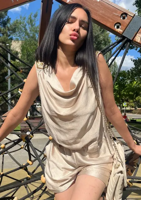 Диана з Дніпра, шукаю на сайті приємне проведення часу