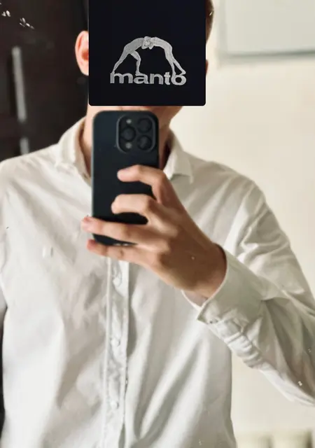 Я Костик, 23, из Бобруйска, ищу знакомство для совместных путешествий