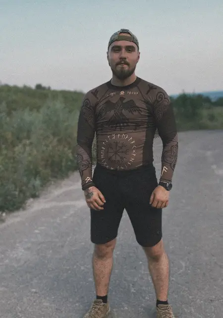 Я Max, 26, знакомлюсь без обязательств в Изюме