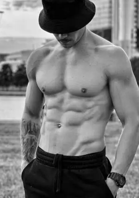 Я Илья, 22, из Марганца, ищу знакомство для вирта