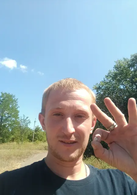 Сергей из Енакиева, мне 34, познакомлюсь на одну ночь