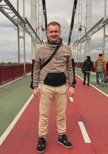 Паша з Васильків, шукаю на сайті знайомства на одну ніч