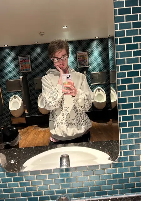 Я Winter, 25, знакомлюсь без обязательств в Нортгемптон