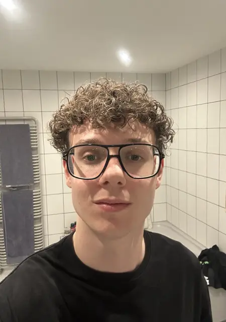 Nico из Ландау, мне 25, познакомлюсь на одну ночь