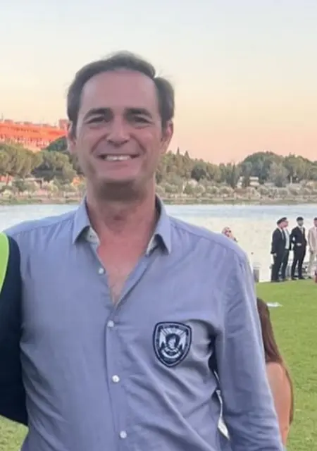 Soy Miguel B L, 50 años de Aljarafe, busco conocer gente para relación abierta