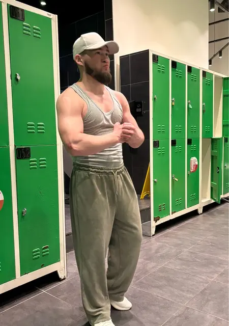 Я Кадыр, 27, из Анкары, ищу знакомство для общения