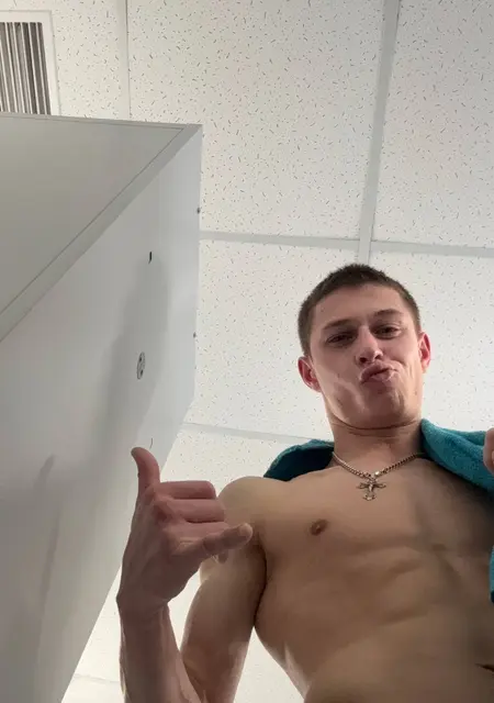 Я Сергей, 26, из Вашингтона, ищу знакомства на одну ночь