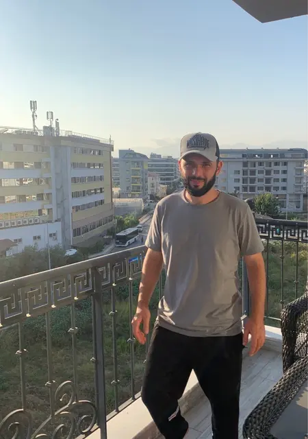 Карим из Анталии, ищу на сайте знакомства без обязательств