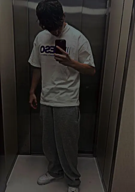 Louis из Мюнхена, мне 18, познакомлюсь на одну ночь