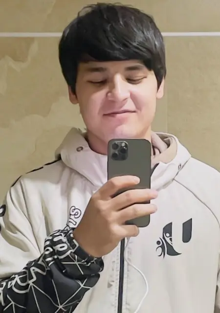 Я Shohrux, 25, из Праги, ищу знакомства на одну ночь