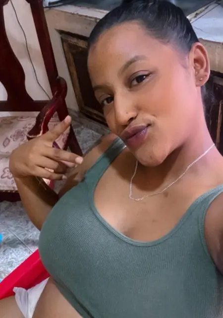 Soy Rashii, 26 años, conociéndome para relación abierta en Madrid