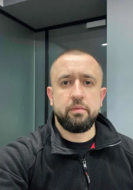 Віктор из Львова, мне 42, познакомлюсь без обязательств