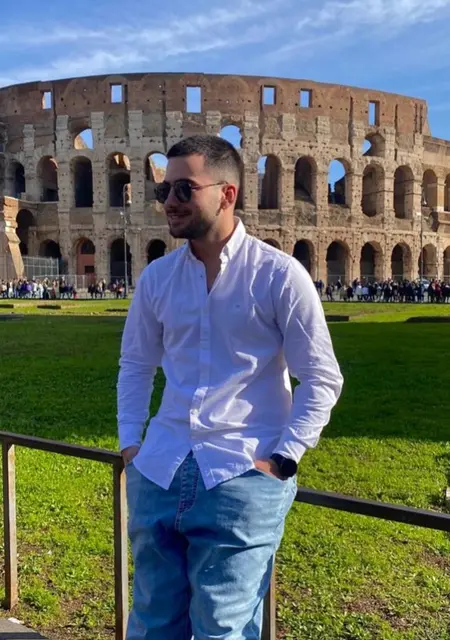 Carlos de Almería, tengo 23 años, listo para conocer para conversación virtual