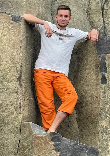 Дмитро из Ровно, ищу на сайте знакомства на одну ночь